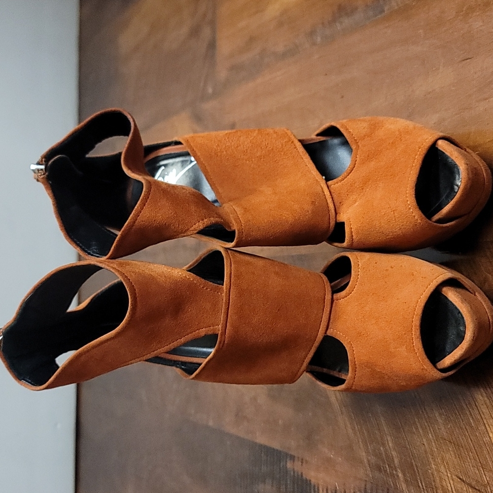Giuseppe Platform